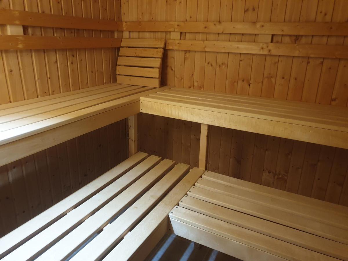 Ferienwohnung Mit Terrasse, Kostenloses Wlan, Parkplatz Bad Oeynhausen Exterior foto